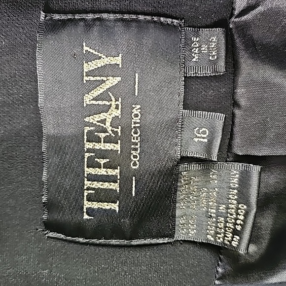 TIFFANY BLACK‎ WOMEN'S VINTAGE BLAZER. beaded and sain trim. Size 16. Fab… - Picture 7 of 11